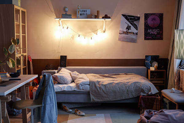 Moving Into Your First Dorm Room – These Are Your Moving Essentials!